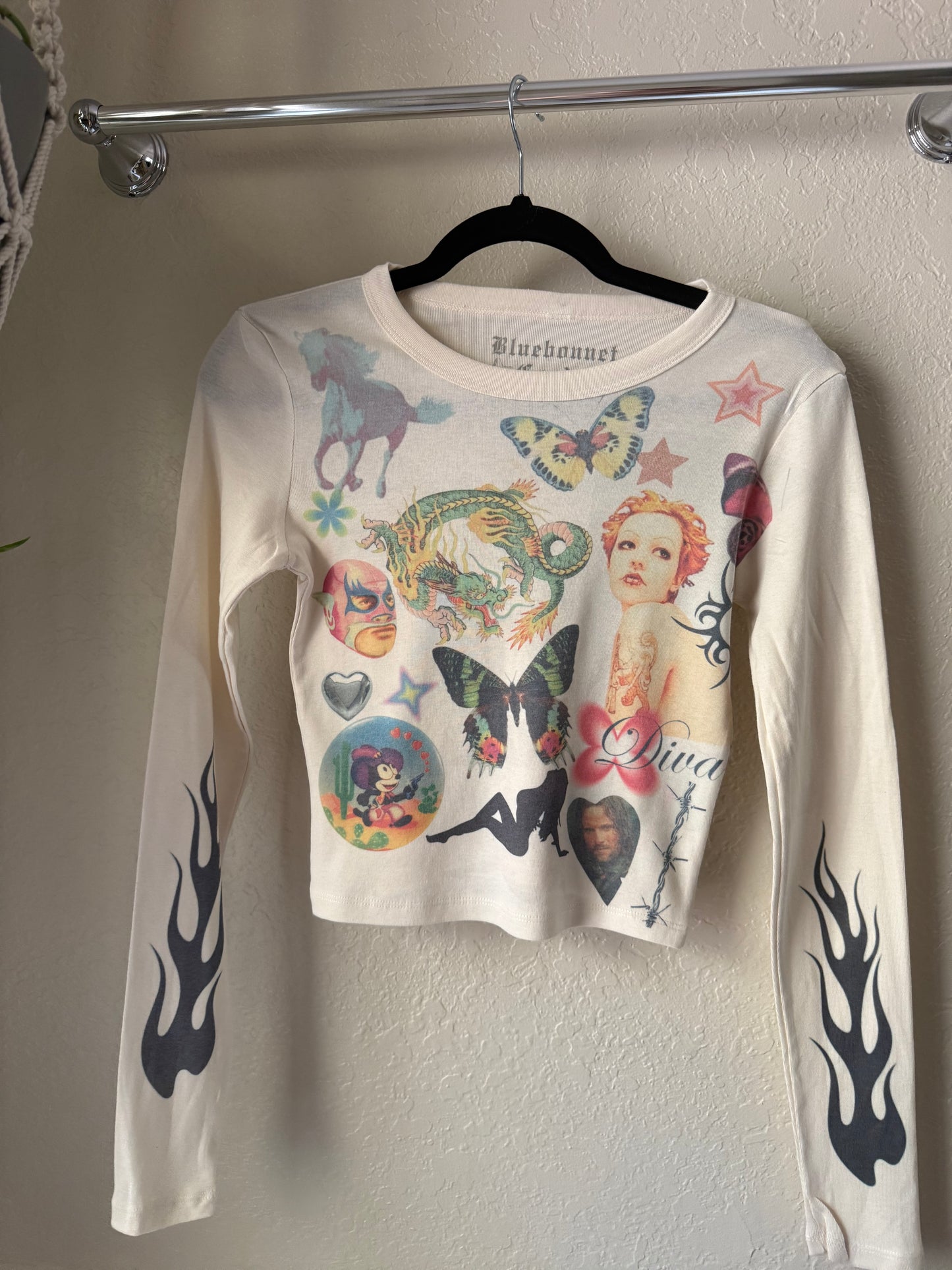 Random Design Custom Top